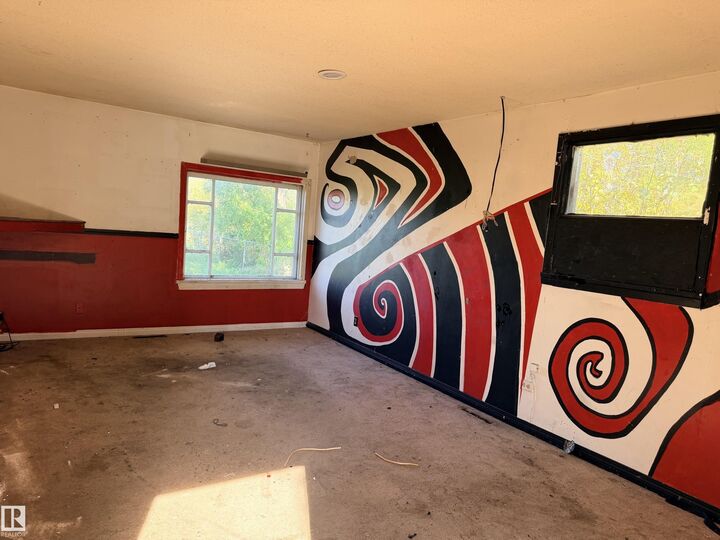 Property Photo: 602 12 Avenue AB T9M 1H5
