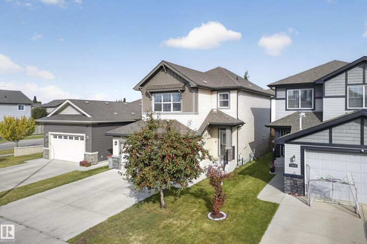 Property Photo:  1023 South Creek Wynd  AB T7Z 0C9 