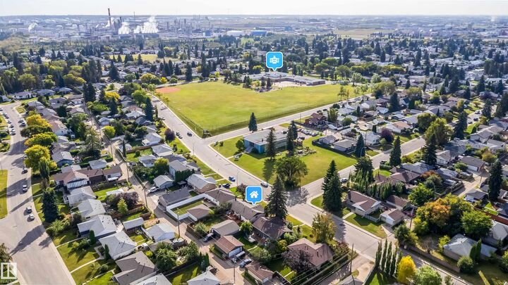 Property Photo: 4808 106 Avenue NW AB T6A 1E6