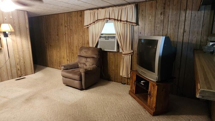 Property Photo:  8146 Seashell Dr  VA 23336 