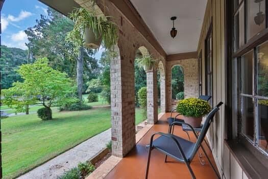 Property Photo:  4847 Shadowwood Court SW  GA 30047 