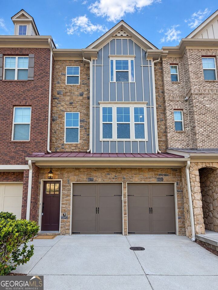 Property Photo:  2118 Westhill Drive SE  GA 30080 