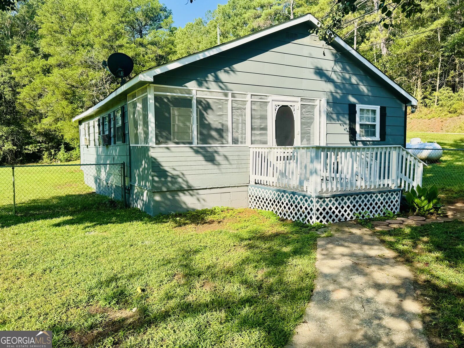 Property Photo:  482 E Pine Lake Drive  GA 31833 