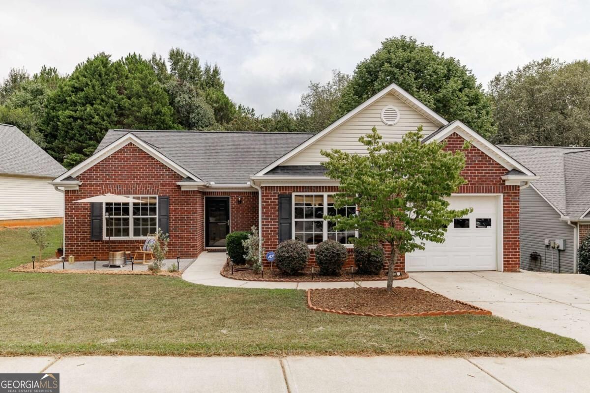 Property Photo:  315 Tall Pine Lane  GA 30605 