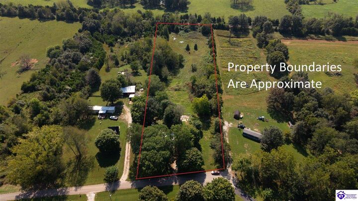 Property Photo: 195 Oaks Lane KY 40142