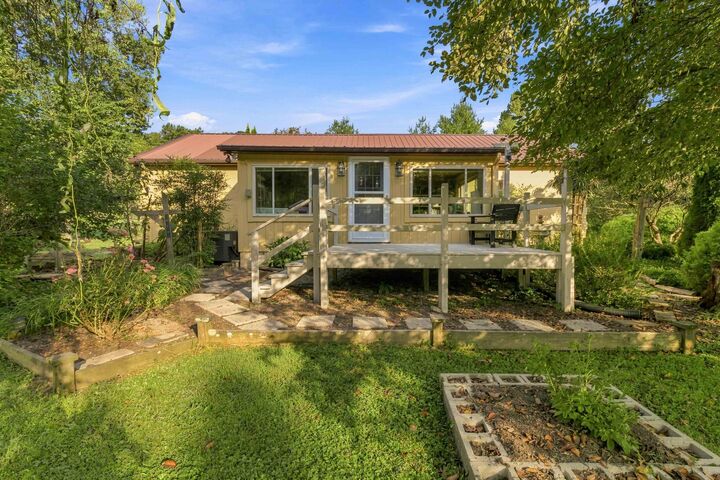 Property Photo: 2391 Disputanta Road KY 40456
