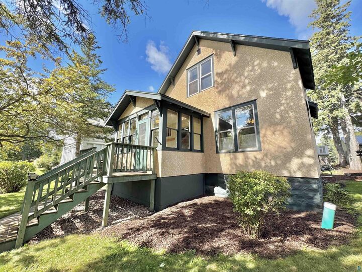 Property Photo: 521 8th Ave MN 55616