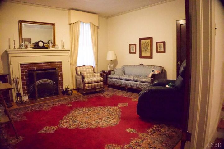 Property Photo:  809 Oak Street  VA 24523 