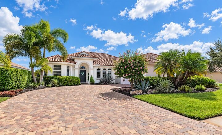 Property Photo: 9719 Discovery Terrace FL 34212