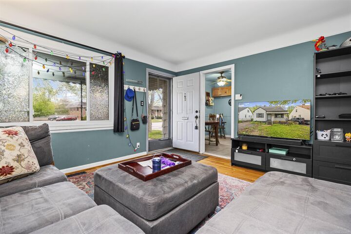 Property Photo: 2980 Greenfield Road MI 48072