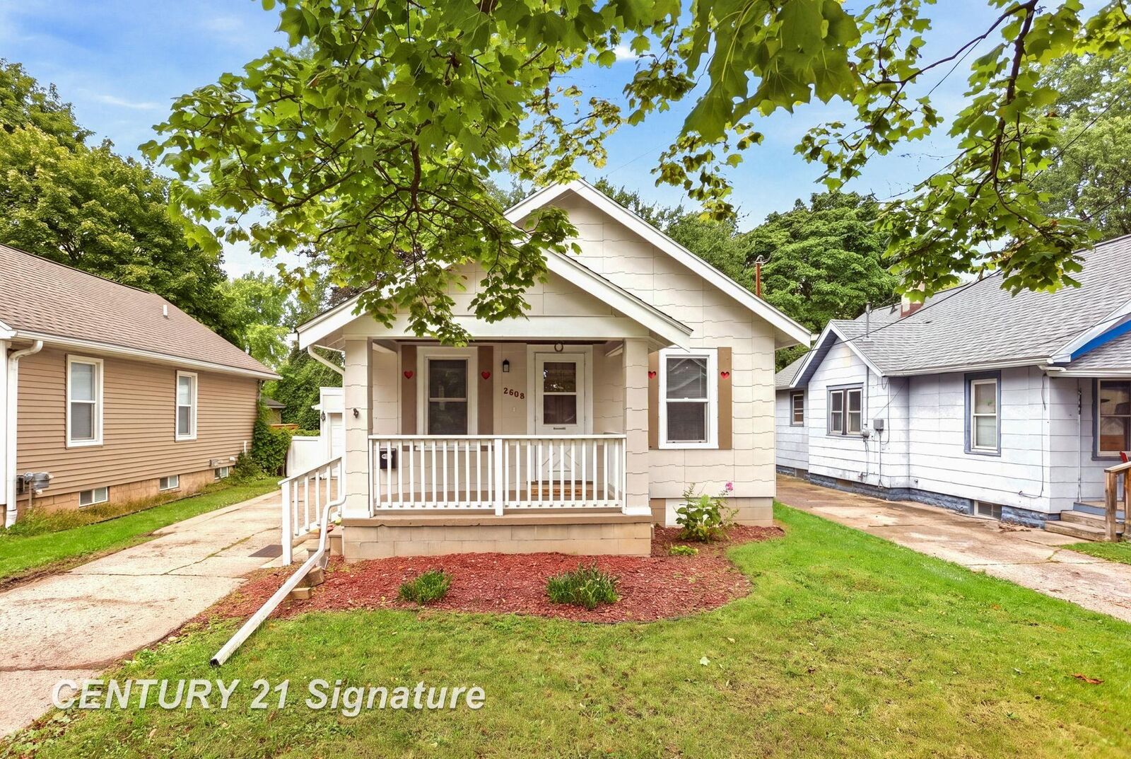 Property Photo: 2608 Blake Street MI 48602