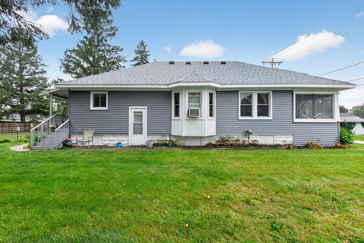 Property Photo:  223 Pierce Avenue  MI 49203 