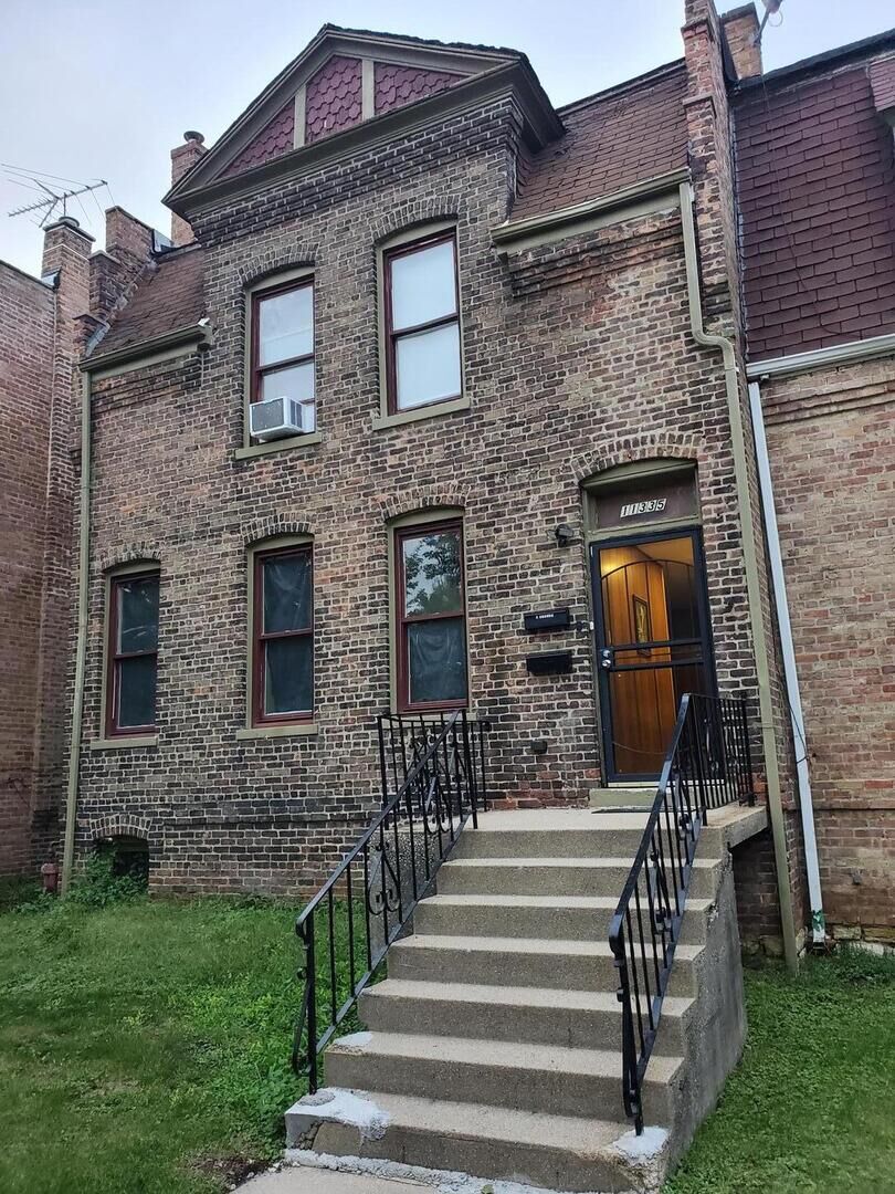 Property Photo:  11335 S Champlain Avenue 1  IL 60628 