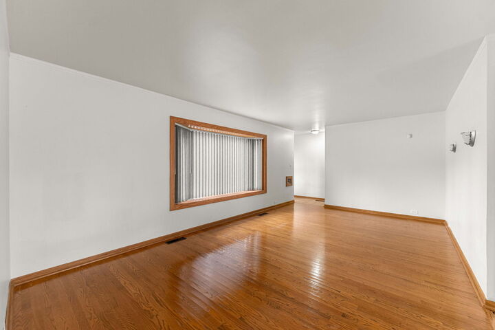 Property Photo:  369 Waverly Street  IL 60466 