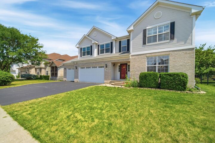 Property Photo: 37061 N Bonnie Brae Road IL 60046