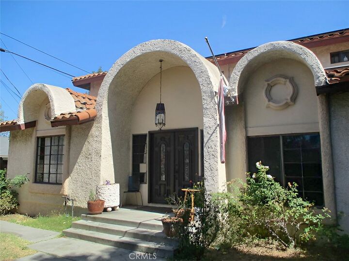 Property Photo: 16815 Parthenia CA 91343