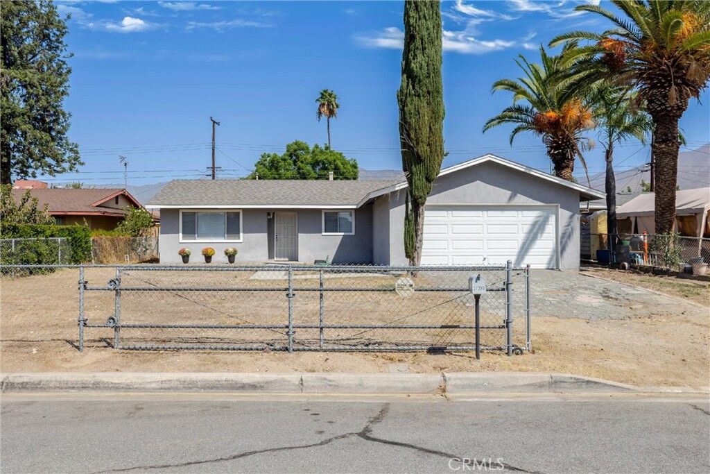 Property Photo: 27390 6th Street CA 92346