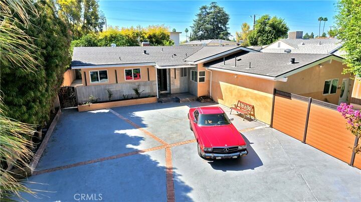 Property Photo:  18114 Schoenborn  CA 91325 