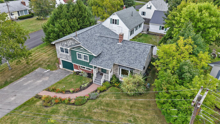 Property Photo:  4 Park Avenue W  ME 04412 