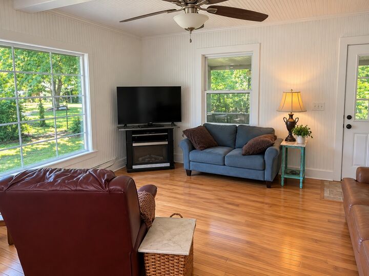 Property Photo: 806 Case Rd TN 38477