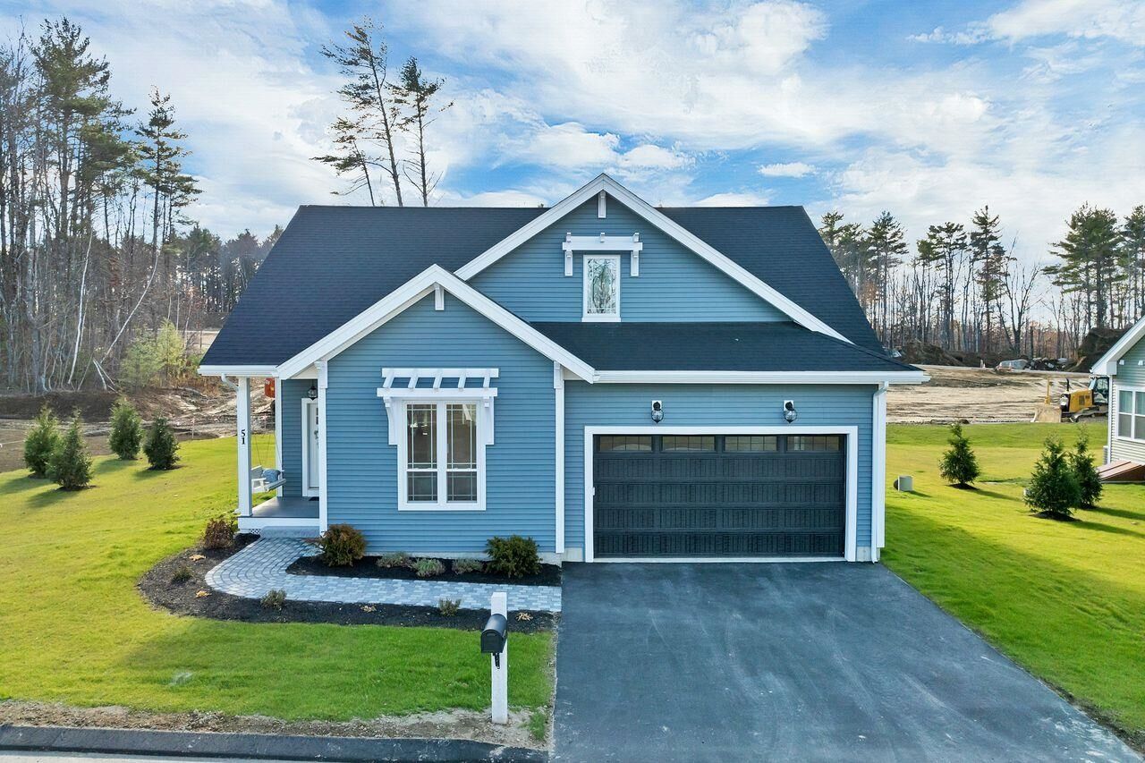 Property Photo: 51 Lady Walsingham Way NH 03246