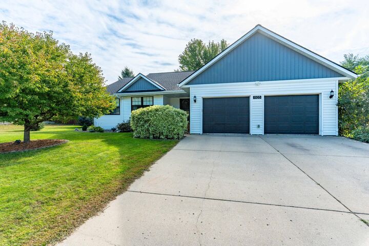 Property Photo:  1105 Madisson Street  MN 56308 