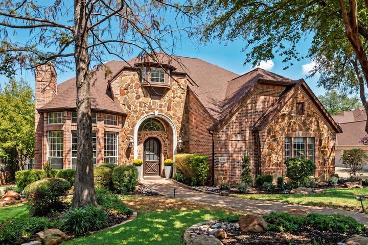 Property Photo: 4129 Glenbrook Drive TX 75082