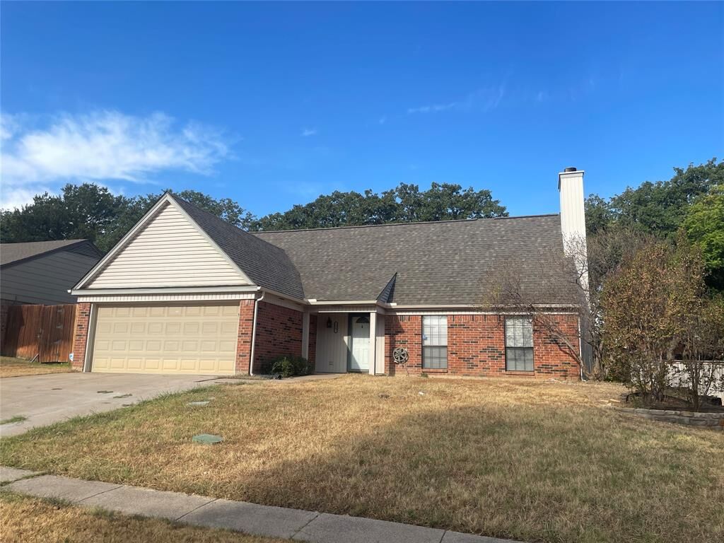 Property Photo:  1807 Chittam Drive  TX 76039 
