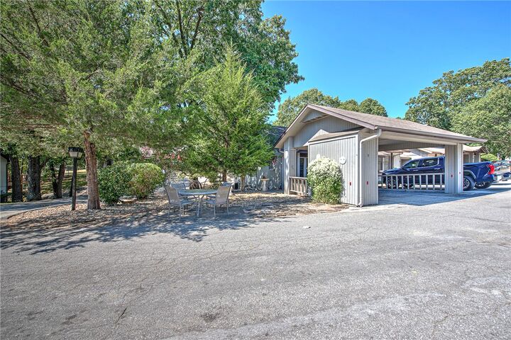 Property Photo:  9 Everette Lane  AR 72714 