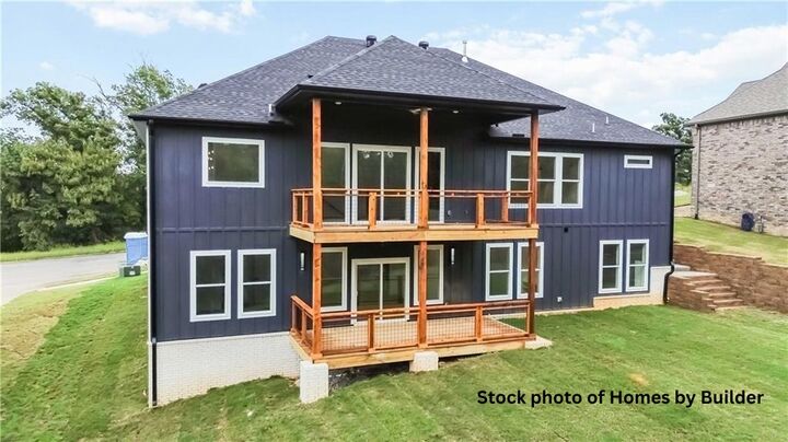 Property Photo: 1901 NE Chaucer Street AR 72712