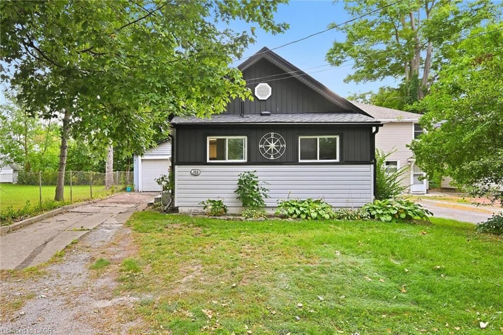 Property Photo:  288 Oxford Avenue  ON L0S 1B0 
