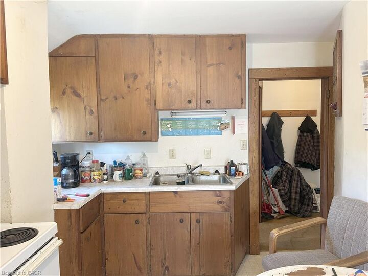 Property Photo:  100 - 102 Stanley Street  ON N3Y 1M4 