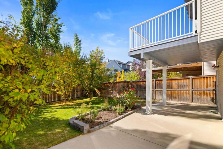 Property Photo: 31 Springborough Way SW AB T3H 5T3