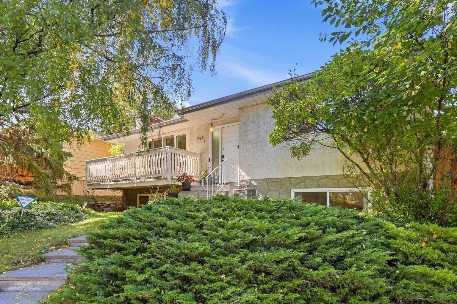 Property Photo:  944 Canna Crescent SW  AB T2W 1N9 