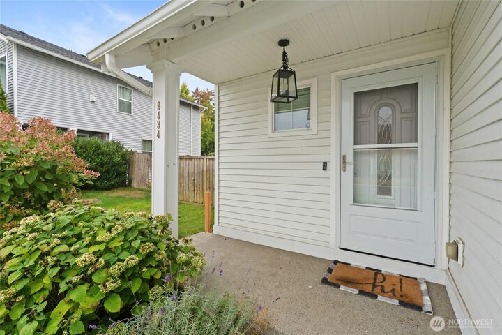 Property Photo: 9434 187th Street Ct E WA 98375