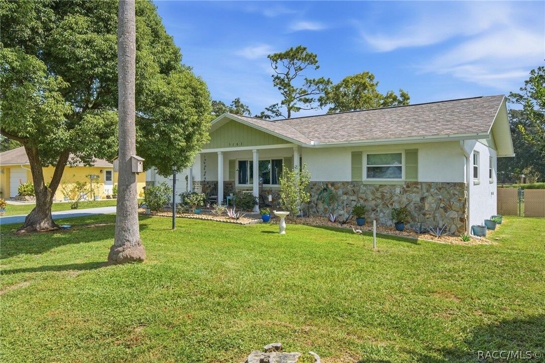 Property Photo:  3103 N Woolflower Terrace  FL 34465 