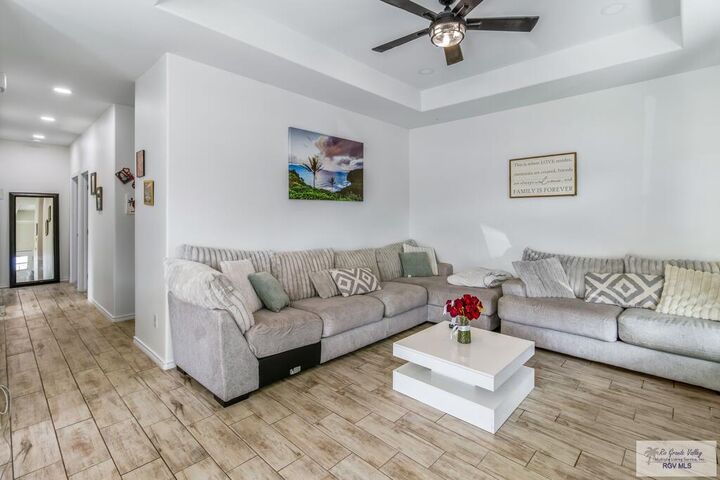 Property Photo: 522 W Davis St TX 78550