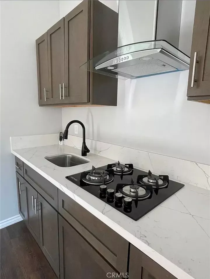 Property Photo: 4011 W 60th CA 90043