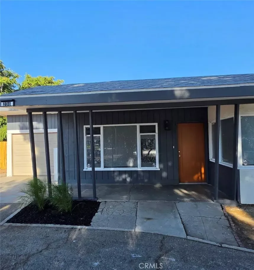 Property Photo:  236 S San Jacinto  CA 92543 