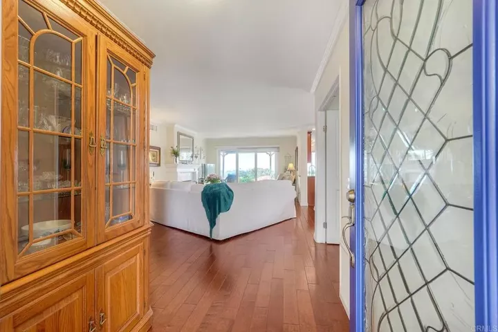 Property Photo: 6727 Russelia Ct CA 92011