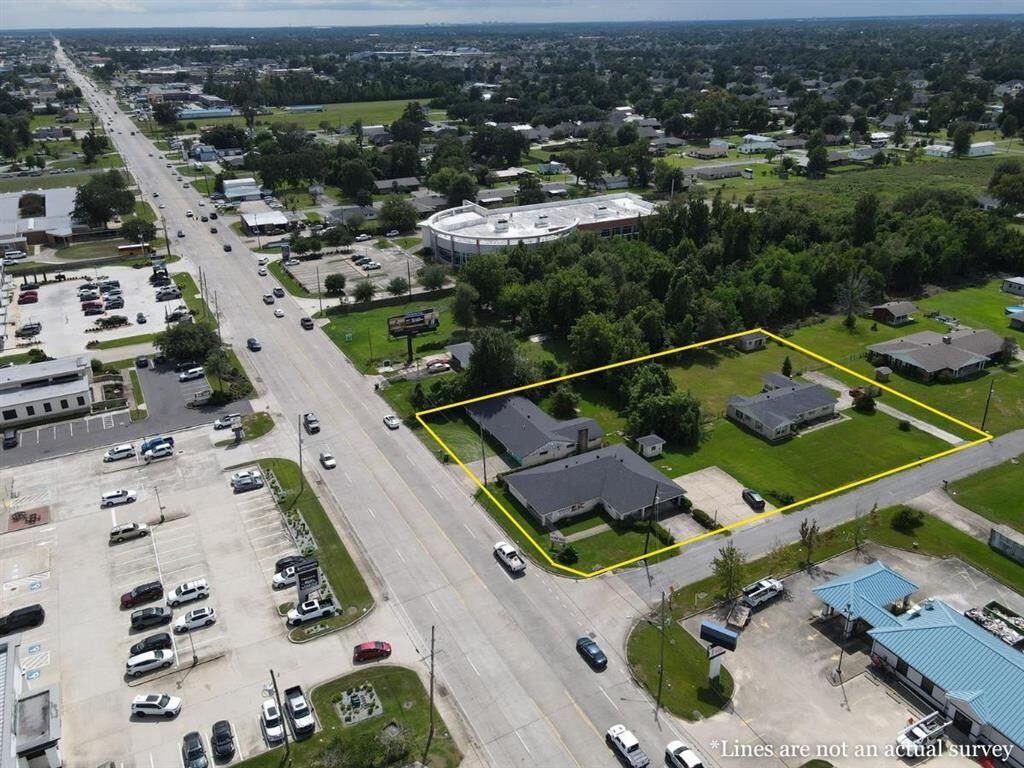 Property Photo:  3620 Nelson Road  LA 70605 