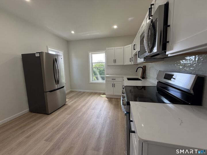 Property Photo: 5 Winter Street CT 06120