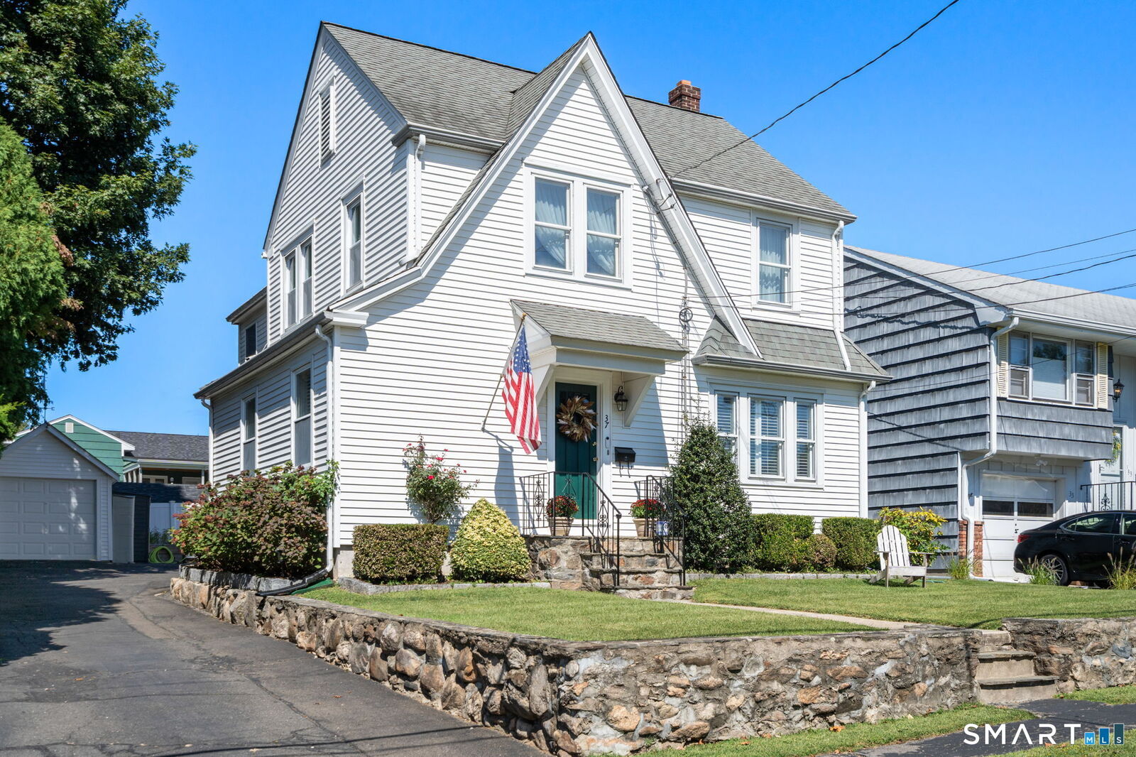 Property Photo: 37 Uncas Road CT 06902