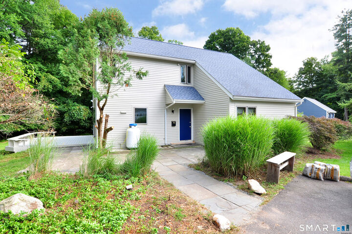 Property Photo: 6 Tamarack Lane 6 CT 06070