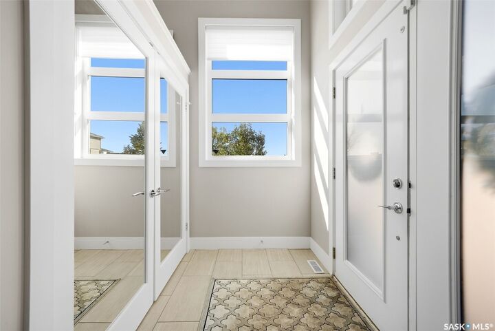 Property Photo:  3802 Goldfinch Way  SK S4V 1S4 