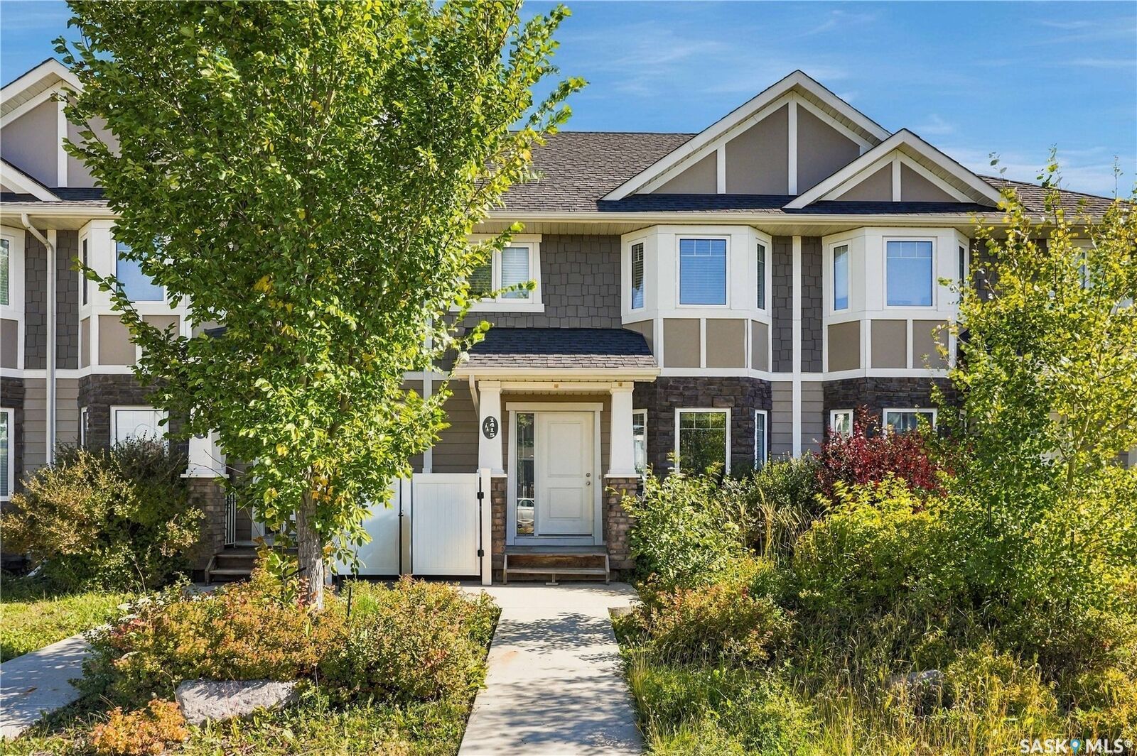 Property Photo:  1415 Hunter Road  SK S7T 0T4 