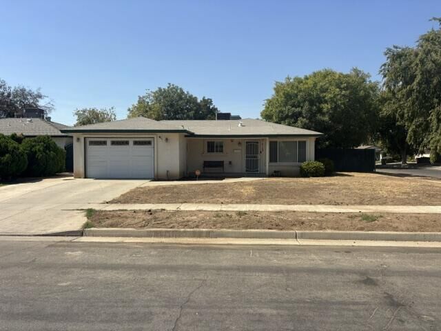 Property Photo: 3955 N Ricewood Avenue CA 93705