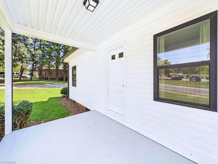 Property Photo:  812 Arlington Street  NC 27260 