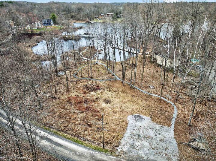Property Photo:  828 Thomas Road  ON K7L 0G2 