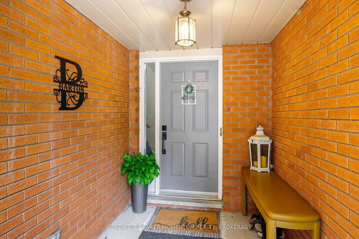 Property Photo:  7439 Nasrullah Crescent  ON L2H 2M4 